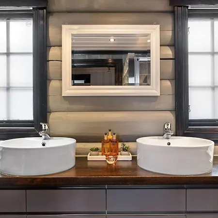 샬레 Th590- Large Ski-in Out With Jacuzzi, Sauna In 트리실